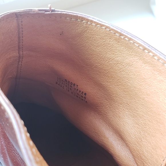 Like New Madewell Caramel Leather Ankle Booties - Picture 6 of 7